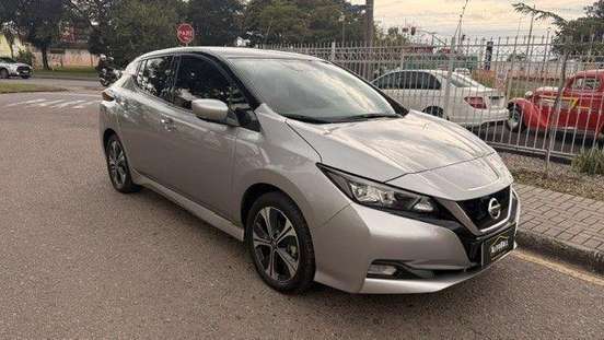 NISSAN-LEAF-2019