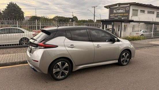 NISSAN-LEAF-2019