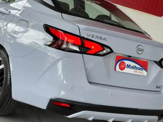 NISSAN-VERSA-2024