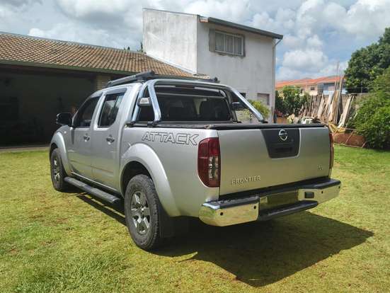 NISSAN-FRONTIER-2015