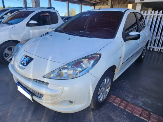 PEUGEOT 207 1.4 XR SPORT 8V FLEX 4P MANUAL PEUGEOT 207 1.4 XR SPORT 8V FLEX 4P MANUAL