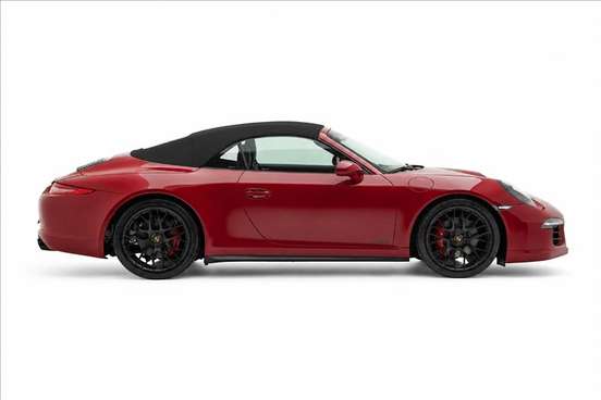 PORSCHE-911-2015