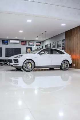 PORSCHE CAYENNE 3.0 V6 E-HYBRID COUPÉ AWD TIPTRONIC S