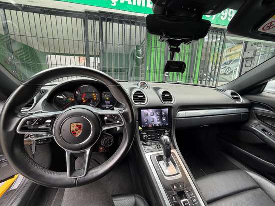 PORSCHE-718-2019