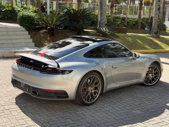PORSCHE-911-2020