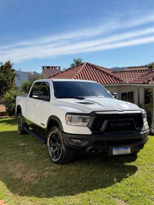 RAM-1500-5.7 V8 GASOLINA REBEL CD 4X4 AUTOMÁTICO RAM-1500-2022