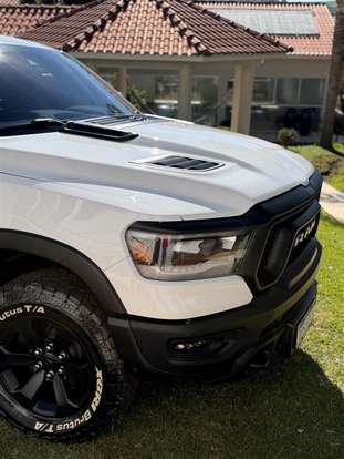 RAM-1500-5.7 V8 GASOLINA REBEL CD 4X4 AUTOMÁTICO RAM-1500-2022