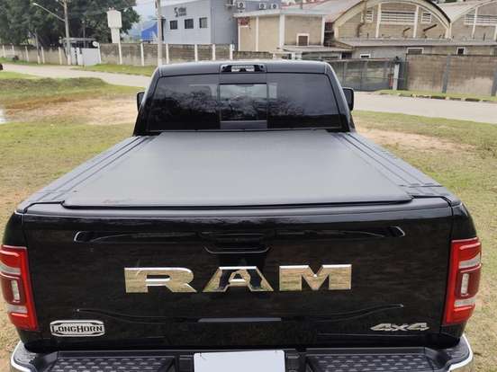 RAM-3500-6.7 I6 TURBO DIESEL LIMITED LONGHORN CD 4X4 AUTOMÁTICO RAM-3500-2024