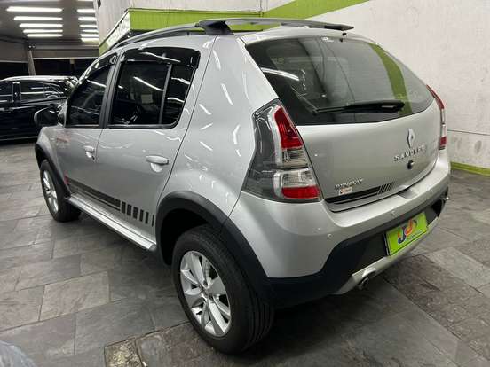 RENAULT-SANDERO-1.6 STEPWAY 8V FLEX 4P MANUAL RENAULT-SANDERO-2013