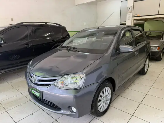 TOYOTA ETIOS 1.5 XLS 16V FLEX 4P MANUAL TOYOTA ETIOS 1.5 XLS 16V FLEX 4P MANUAL