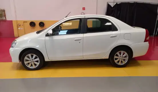 TOYOTA-ETIOS-2016
