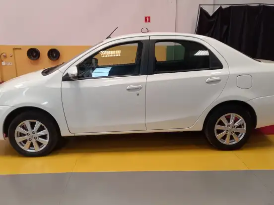TOYOTA-ETIOS-1.5 XLS SEDAN 16V FLEX 4P MANUAL TOYOTA-ETIOS-2016