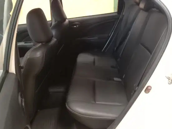 TOYOTA-ETIOS-1.5 XLS SEDAN 16V FLEX 4P MANUAL TOYOTA-ETIOS-2016