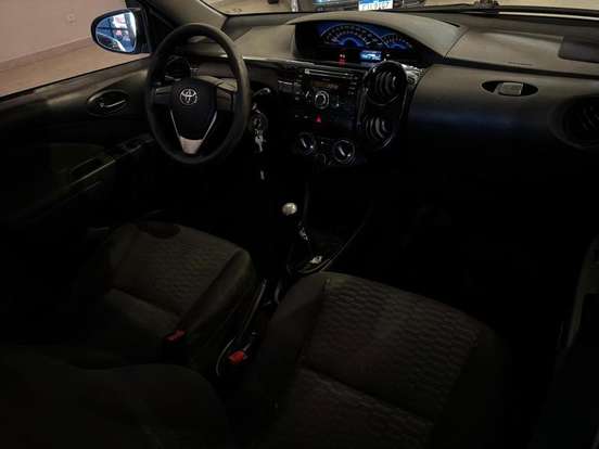 TOYOTA-ETIOS-1.3 X 16V FLEX 4P MANUAL TOYOTA-ETIOS-2014