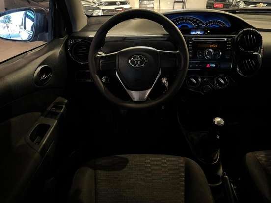 TOYOTA-ETIOS-2014