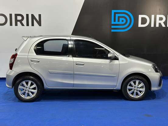 TOYOTA-ETIOS-2020