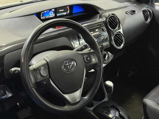TOYOTA-ETIOS-2020