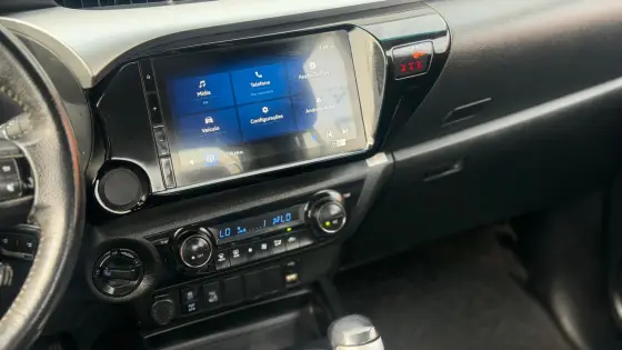 /en/city-rio-grande-do-sul/cate-car-used-car/toyota-hilux-2024-2-8-d-4d-turbo-diesel-cd-sr-4x4-automatic-49585238200878080/-9