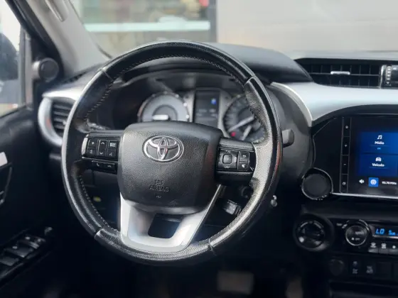 /en/city-rio-grande-do-sul/cate-car-used-car/toyota-hilux-2024-2-8-d-4d-turbo-diesel-cd-sr-4x4-automatic-49585238200878080/-11