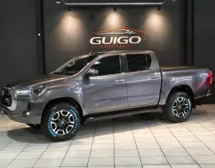TOYOTA HILUX 2.8 D-4D TURBO DIESEL CD SRX 4X4 AUTOMÁTICO TOYOTA HILUX 2.8 D-4D TURBO DIESEL CD SRX 4X4 AUTOMÁTICO