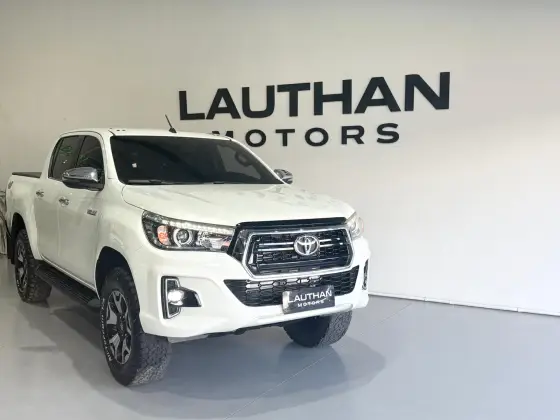 TOYOTA HILUX 2.8 SRX 4X4 CD 16V DIESEL 4P AUTOMÁTICO