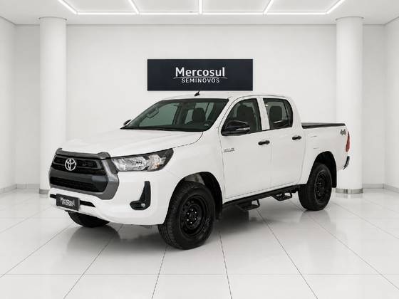 TOYOTA HILUX 2.8 D-4D TURBO DIESEL CD POWER PACK 4X4 AUTOMÁTICO