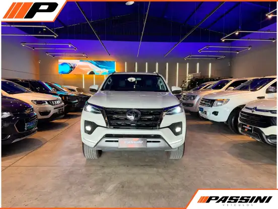 TOYOTA-HILUX SW4-2021