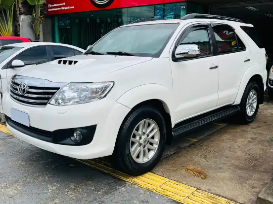 TOYOTA-HILUX SW4-3.0 SRV 4X4 7 LUGARES 16V TURBO INTERCOOLER DIESEL 4P AUTOMÁTICO TOYOTA-HILUX SW4-2012