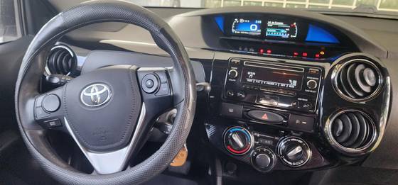 TOYOTA ETIOS 1.5 XS 16V FLEX 4P AUTOMÁTICO