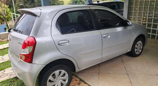 TOYOTA-ETIOS-2016