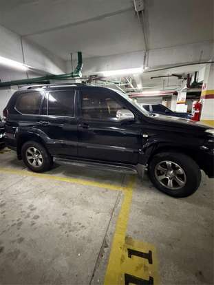 TOYOTA-LAND CRUISER-2004