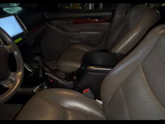 TOYOTA-LAND CRUISER-4.7 V8 GASOLINA AUTOMÁTICO TOYOTA-LAND CRUISER-2004