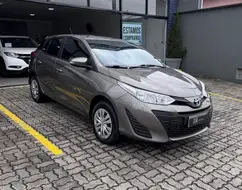 TOYOTA YARIS 1.3 16V FLEX XL LIVE MULTIDRIVE TOYOTA YARIS 1.3 16V FLEX XL LIVE MULTIDRIVE