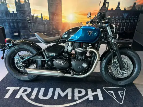 TRIUMPH BONNEVILLE BOBBER 1200 TRIUMPH BONNEVILLE BOBBER 1200