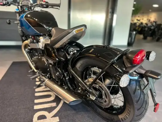 TRIUMPH-BONNEVILLE BOBBER 1200 TRIUMPH-BONNEVILLE BOBBER 1200-2026