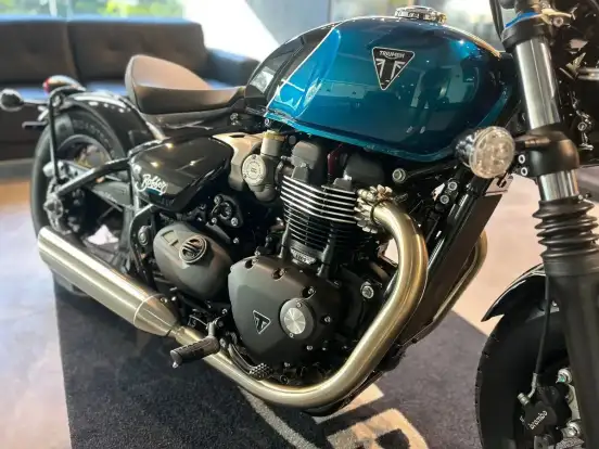 TRIUMPH-BONNEVILLE BOBBER 1200-2026