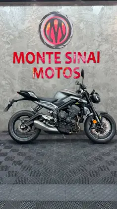 TRIUMPH STREET TRIPLE RS ABS TRIUMPH STREET TRIPLE RS ABS