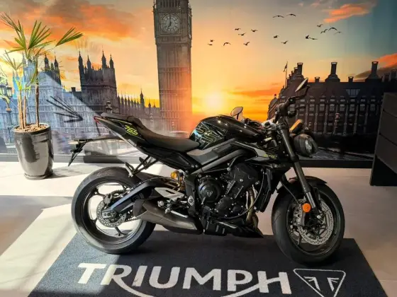 TRIUMPH STREET TRIPLE RS ABS TRIUMPH STREET TRIPLE RS ABS
