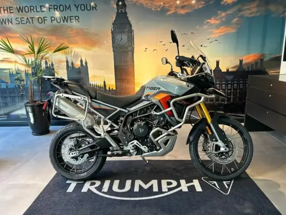 TRIUMPH TIGER 900 DESERT EDITION 