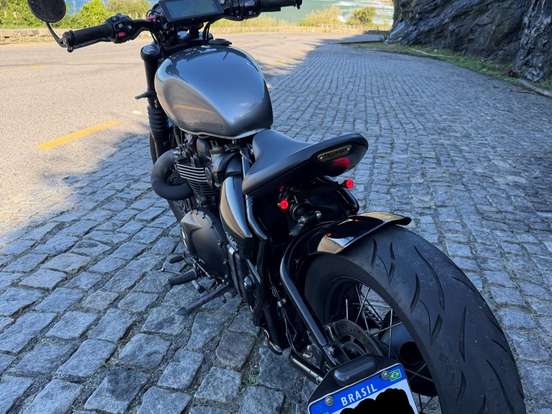 TRIUMPH-BONNEVILLE BOBBER 1200 TRIUMPH-BONNEVILLE BOBBER 1200-2024