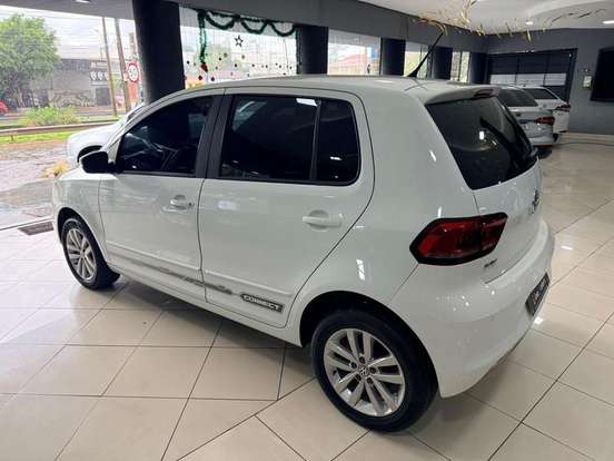 VOLKSWAGEN-FOX-1.6 MSI TOTAL FLEX CONNECT 4P MANUAL VOLKSWAGEN-FOX-2018