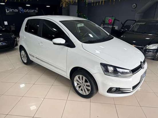 VOLKSWAGEN-FOX-2018