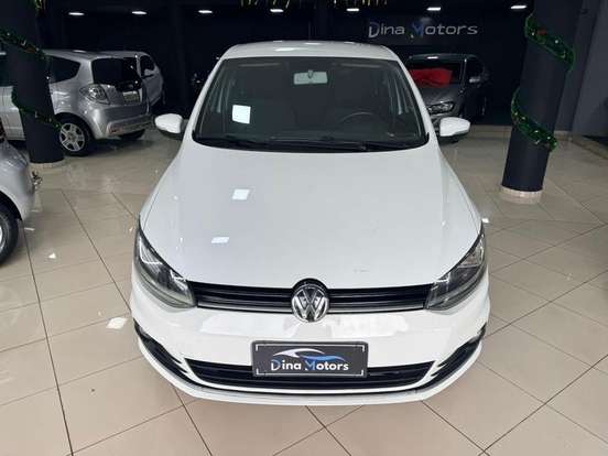 VOLKSWAGEN-FOX-1.6 MSI TOTAL FLEX CONNECT 4P MANUAL VOLKSWAGEN-FOX-2018