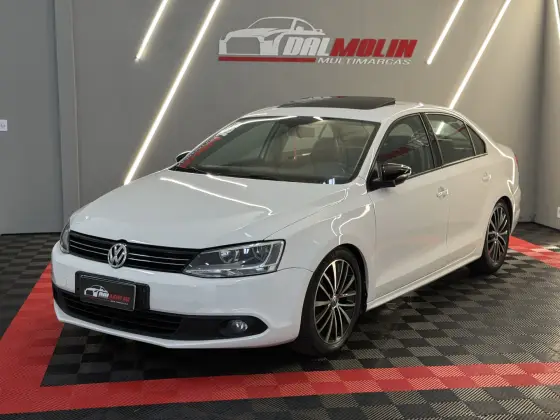 VOLKSWAGEN JETTA 2.0 COMFORTLINE FLEX 4P MANUAL