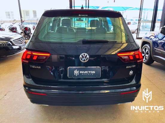 VOLKSWAGEN-TIGUAN-2018