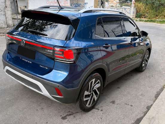 VOLKSWAGEN-T-CROSS-1.4 250 TSI TOTAL FLEX HIGHLINE AUTOMÁTICO VOLKSWAGEN-T-CROSS-2024
