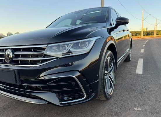 VOLKSWAGEN-TIGUAN-2024