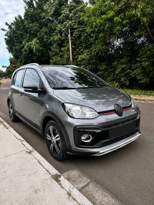 VOLKSWAGEN UP 1.0 170 TSI TOTAL FLEX XTREME 4P MANUAL