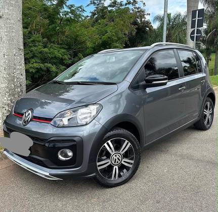 VOLKSWAGEN UP 1.0 170 TSI TOTAL FLEX XTREME 4P MANUAL