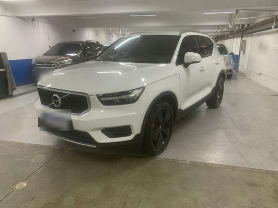 VOLVO-XC40-2.0 T4 GASOLINA MOMENTUM GEARTRONIC VOLVO-XC40-2020